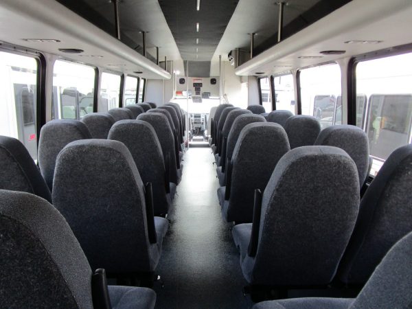 2015 Starcraft XLT Shuttle Bus S99018 - Image 10