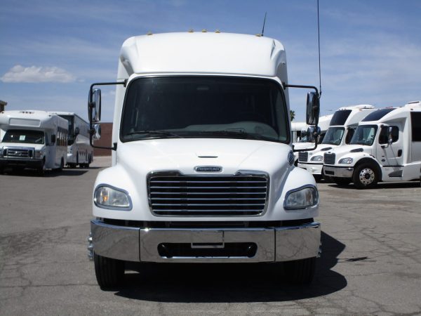 2015 Federal Luxury Shuttle SR1886 - Image 2