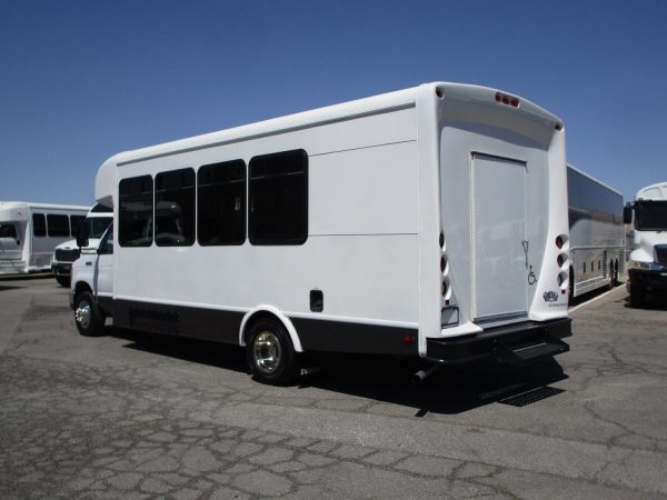 2012 Starcraft Allstar Lift Equipped Shuttle Bus S96210 - Image 5