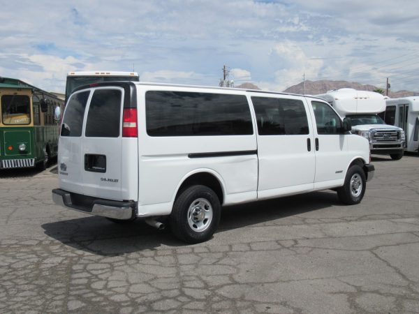 2004 Chevrolet Express 3500 LS Extended Van S96287 - Image 8