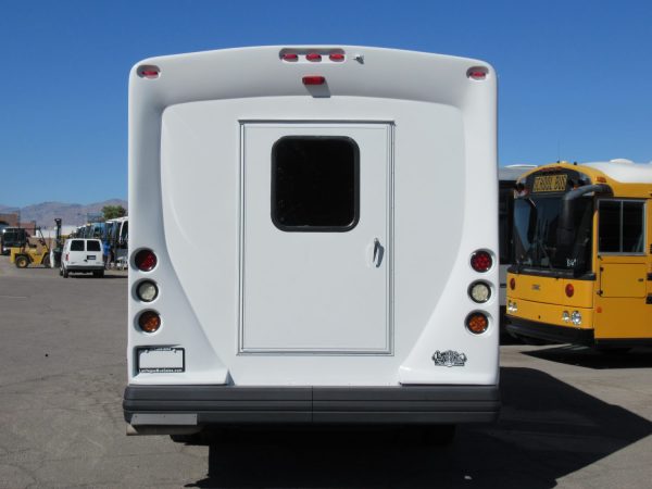 2016 Starcraft Allstar Lift Equipped Shuttle Bus S05415 - Image 6