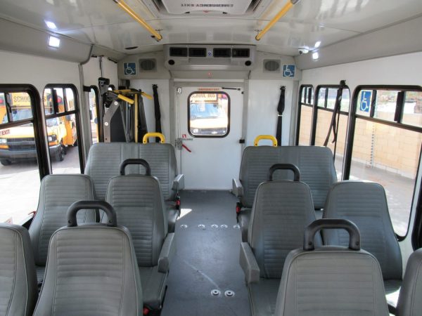 2016 Starcraft Allstar Lift Equipped Shuttle Bus S05415 - Image 9