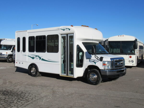 2008 Starcraft Allstar Lift Equipped Shuttle Bus S57219