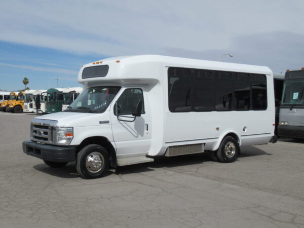 2012 ElDorado Aerotech Lift Equipped Shuttle Bus S66379 - Image 3