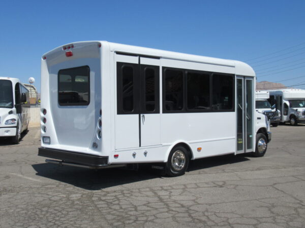 2012 Starcraft Allstar Lift Equipped Shuttle Bus S21717 - Image 7