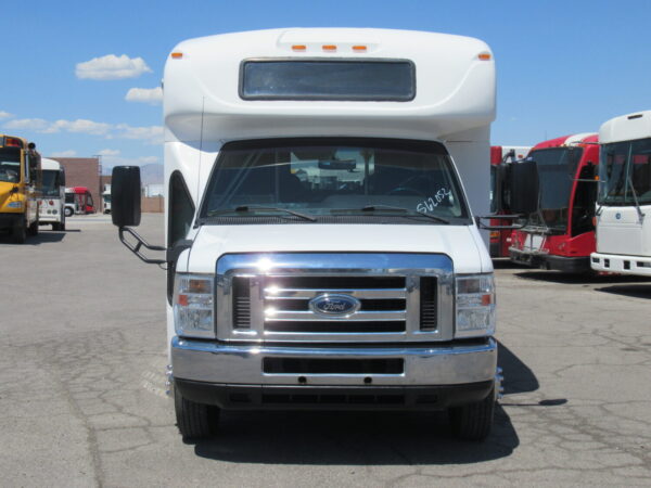 2017 Starcraft Allstar Lift Equipped Shuttle S62052 - Image 2