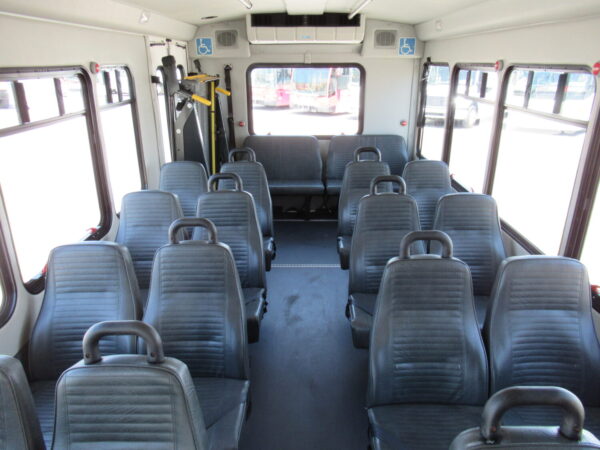 2017 Starcraft Allstar Lift Equipped Shuttle S62052 - Image 10