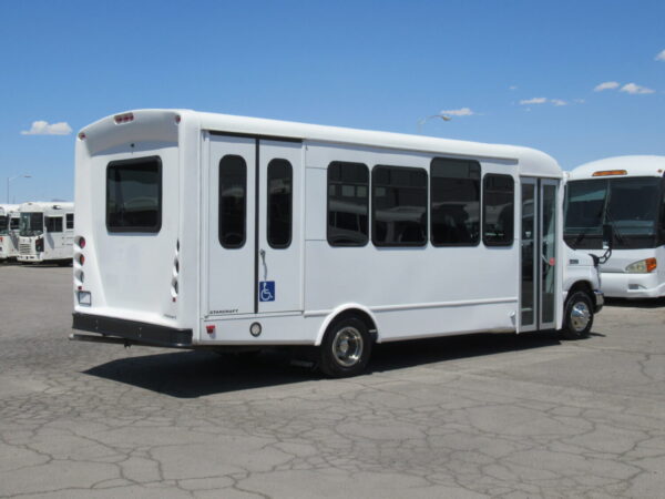 2017 Starcraft Allstar Lift Equipped Shuttle S62052 - Image 7