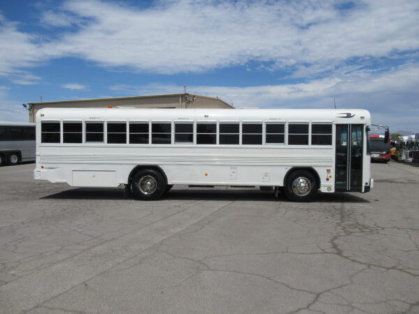 2013 Blue Bird All American Commercial Bus B90802 - Image 4