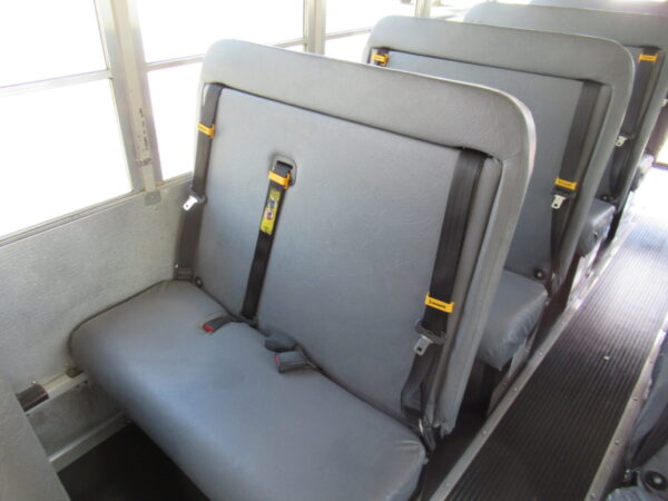 2010 Thomas School & Activity Bus B57250 - Image 8