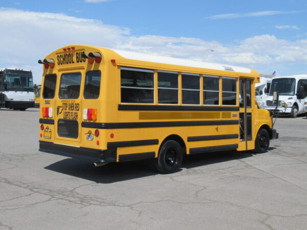2010 Thomas School & Activity Bus B57250 - Image 7