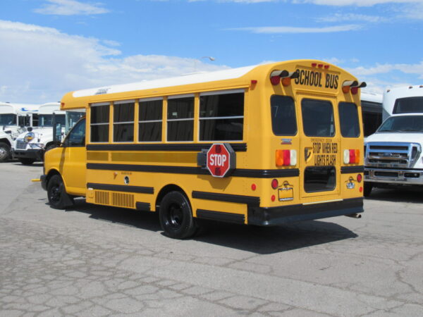 2010 Thomas School & Activity Bus B57250 - Image 5