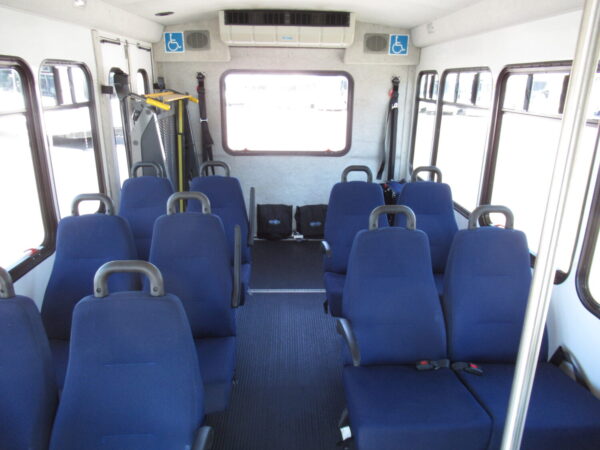 2011 Starcraft Allstar Lift Equipped Shuttle Bus S26842 - Image 9