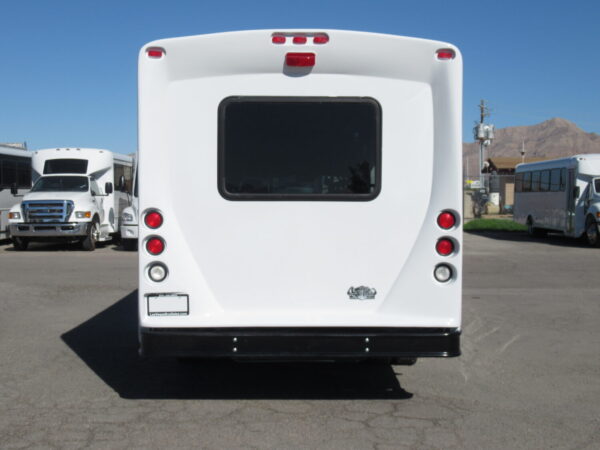 2011 Starcraft Allstar Lift Equipped Shuttle Bus S26842 - Image 6