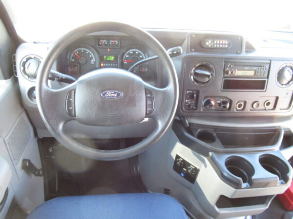 2011 Starcraft Allstar Lift Equipped Shuttle Bus S26842 - Image 11