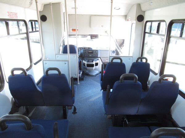 2011 Starcraft Allstar Lift Equipped Shuttle Bus S26842 - Image 10