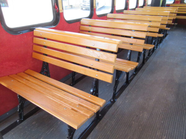 2008 Supreme Lift Equipped Trolley Bus S04697 - Image 9