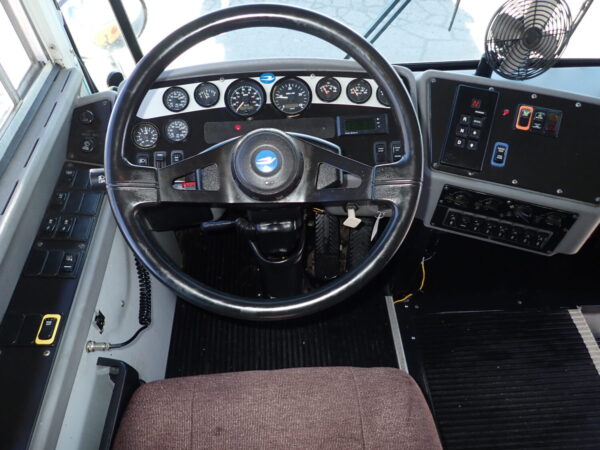 2005 Blue Bird All American School Bus B25747 - Image 11