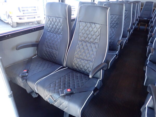 2016 Champion Defender F550 Shuttle Bus S05023 - Image 8
