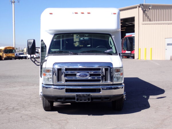 2012 ElDorado Advantage Lift Equipped Shuttle Bus S18911 - Image 2