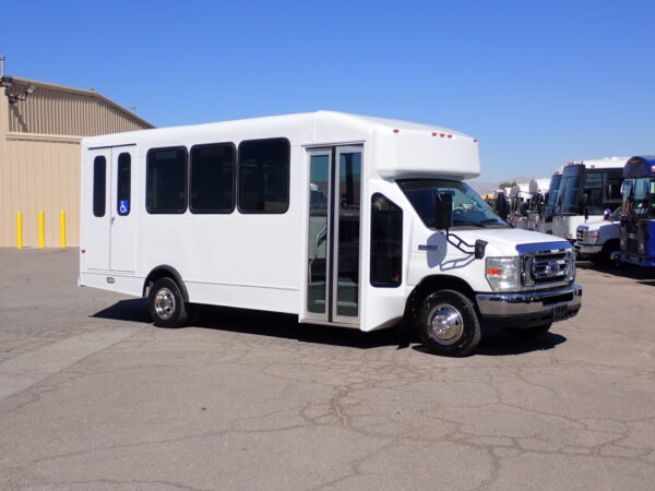 2012 ElDorado Advantage Lift Equipped Shuttle Bus S18911