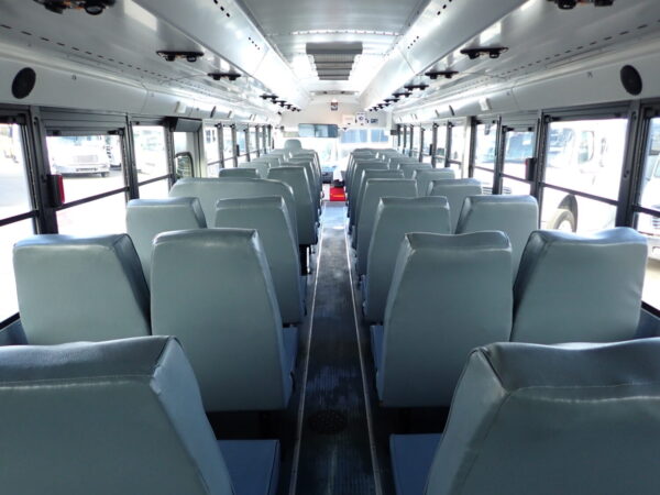 2016 Blue Bird All American Passenger Bus B20550 - Image 10