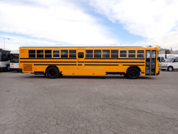 2010 Blue Bird All American School Bus B73686 - Image 4