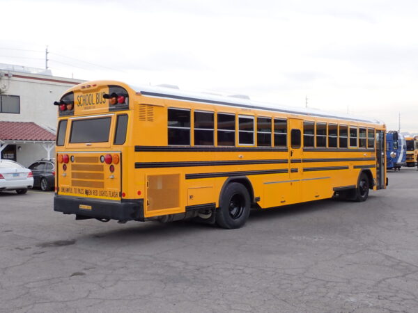 2010 Blue Bird All American School Bus B73686 - Image 7