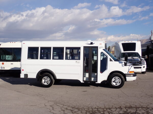 2014 Blue Bird Micro Bird Daycare Bus B11523 - Image 4