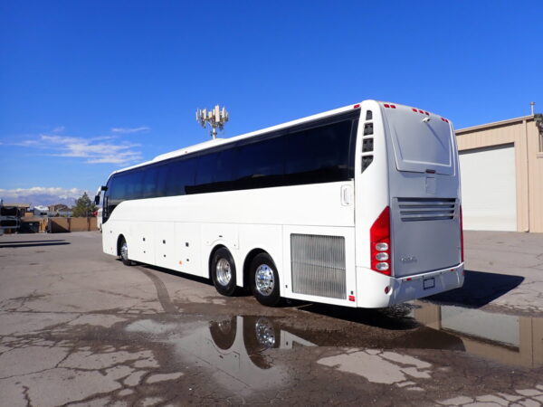 2017 Volvo 9700 Luxury Highway Coach C81076 - Image 4