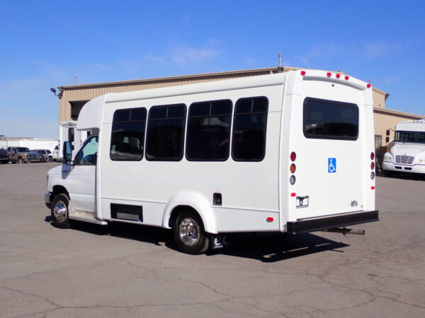 2019 Elkhart Coach ECII Lift Equipped Shuttle S65382 - Image 5