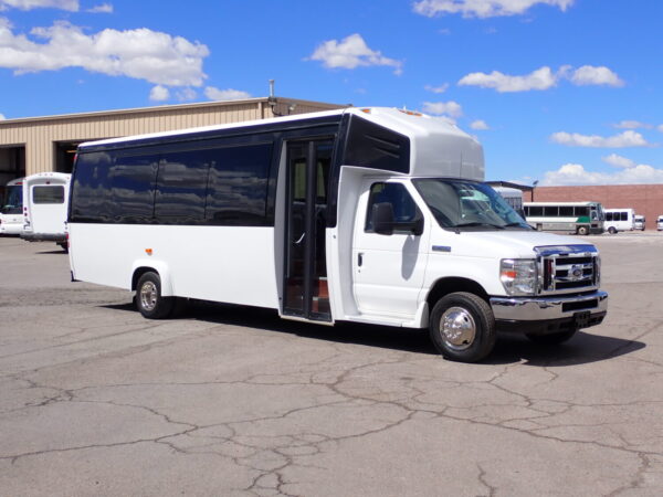 2016 Ameritrans 285 Executive Shuttle Bus S19290
