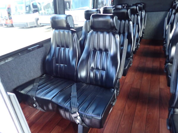 2016 Ameritrans 285 Executive Shuttle Bus S19290 - Image 8