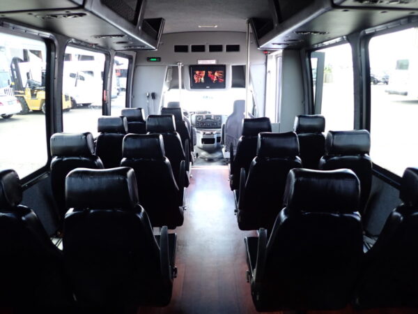 2016 Ameritrans 285 Executive Shuttle Bus S19290 - Image 10