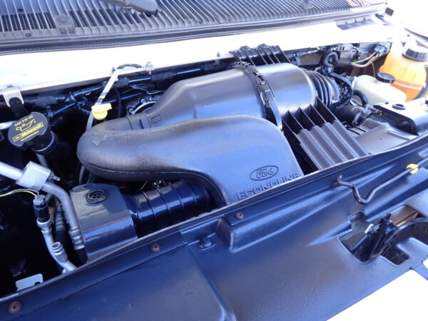 2010 ElDorado Aerotech Lift Equipped Shuttle Bus S97418 - Image 12
