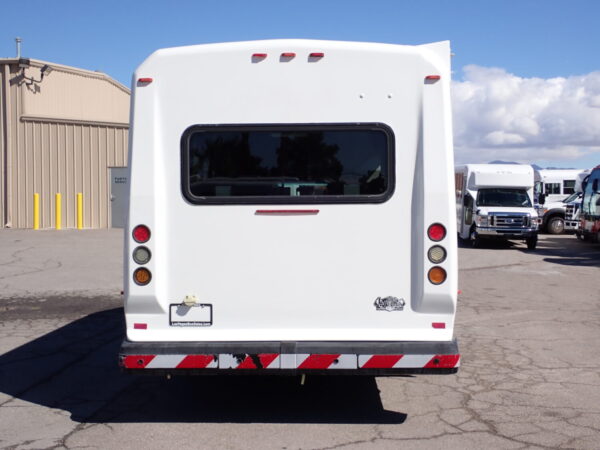 2010 ElDorado Aerotech Lift Equipped Shuttle Bus S97418 - Image 6