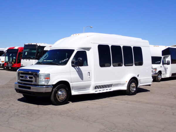 2014 Turtle Top Van Terra Shuttle Bus S26824 - Image 3