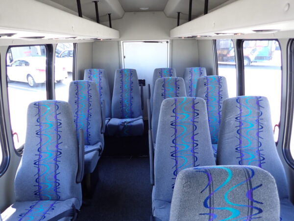 2014 Turtle Top Van Terra Shuttle Bus S26824 - Image 9