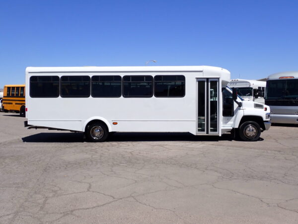 2006 Glaval Shuttle Bus S26029 - Image 4
