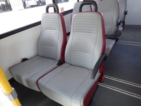 2014 Glaval Universal Lift Equipped Shuttle Bus S10288 - Image 8