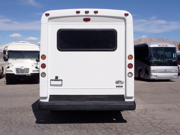 2014 Glaval Universal Lift Equipped Shuttle Bus S10288 - Image 6