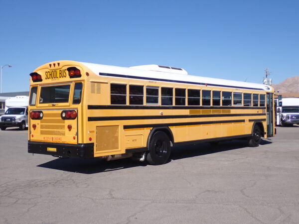 2005 Blue Bird All American School Bus B22637 - Image 7