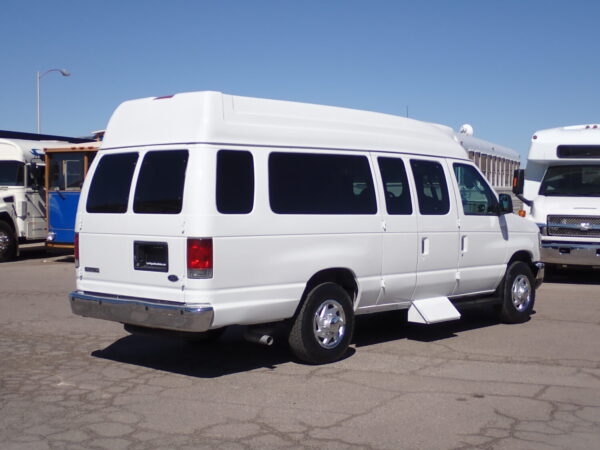 2010 Ford E250 Econoline Passenger Van S12919 - Image 7