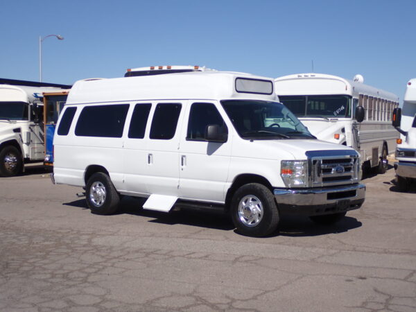 2010 Ford E250 Econoline Passenger Van S12919