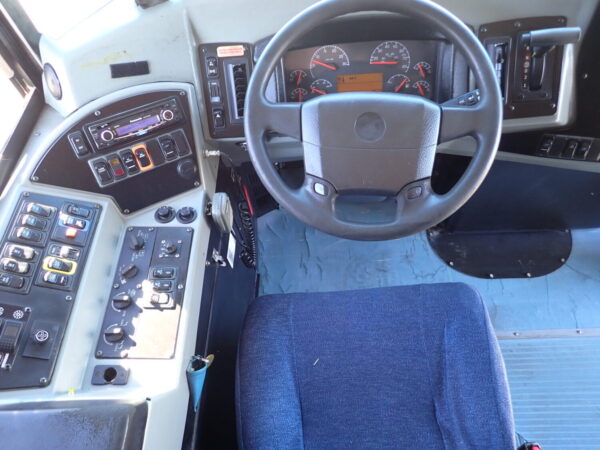 2010 Blue Bird Vision Lift Equipped School Bus B74278 - Image 11
