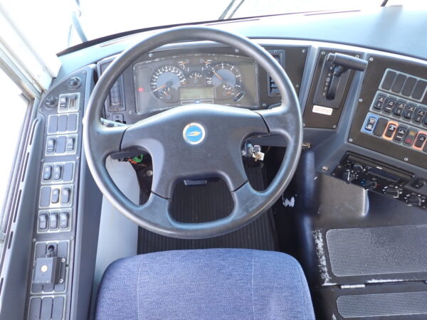 2011 Blue Bird All American FE B80817 - Image 11
