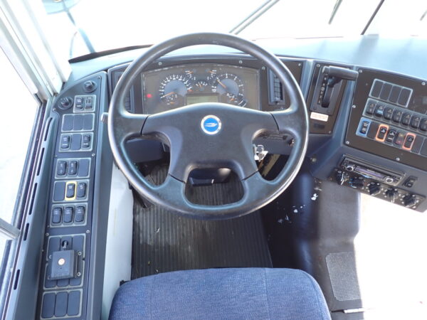 2011 Blue Bird All American FE B80814 - Image 12