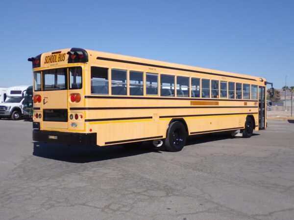 2011 Blue Bird All American FE B80814 - Image 7