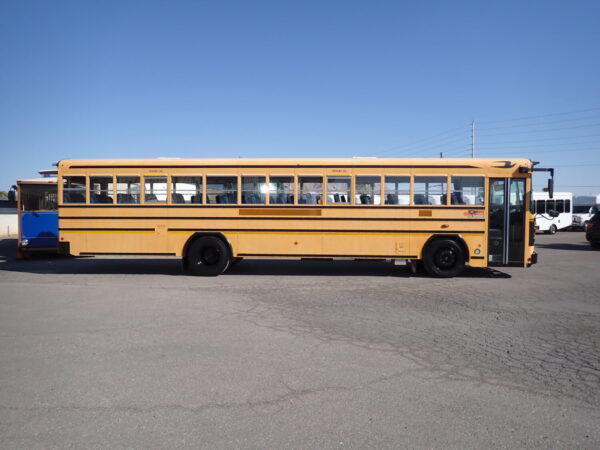 2011 Blue Bird All American FE B80814 - Image 4