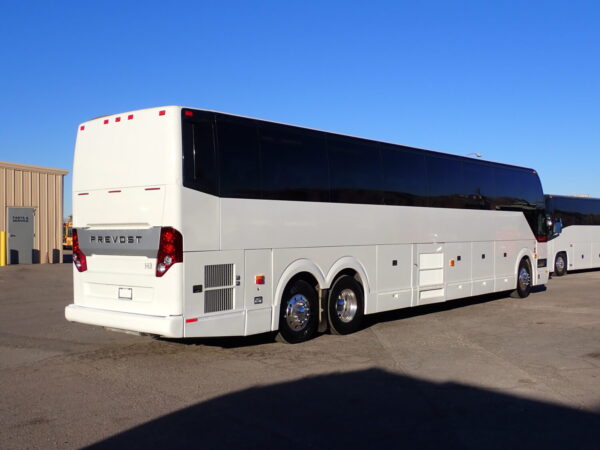 2013 Prevost H3-45 Luxury Highway Coach C12215 - Image 6